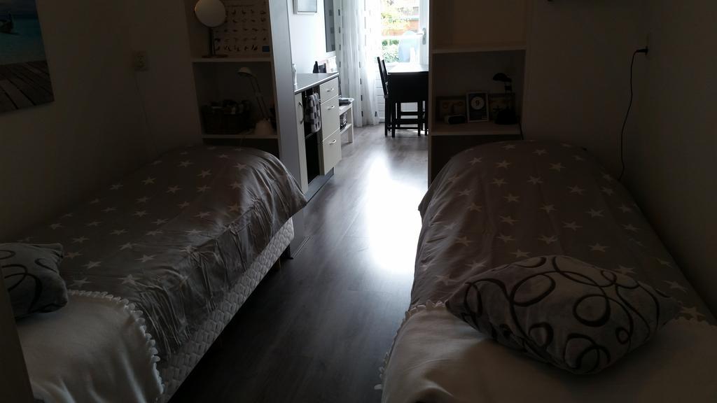 Homestay Bij Aelita Ден-Бурґ Екстер'єр фото