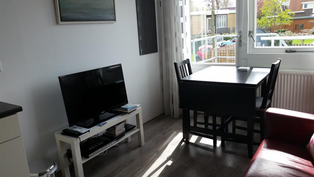 Homestay Bij Aelita Ден-Бурґ Екстер'єр фото